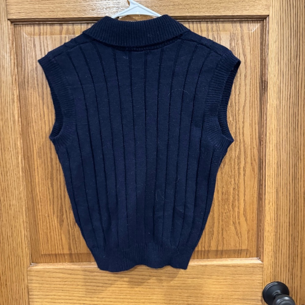 Vintage Petite Concept by Devon Embroidered Cable Knit Sweater Vest PM - Picture 5 of 8